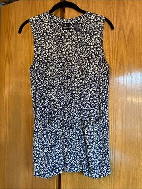 Lizsport Vintage Navy and White Floral Vest - Tunic - size 6P